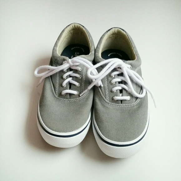 sperry trainers